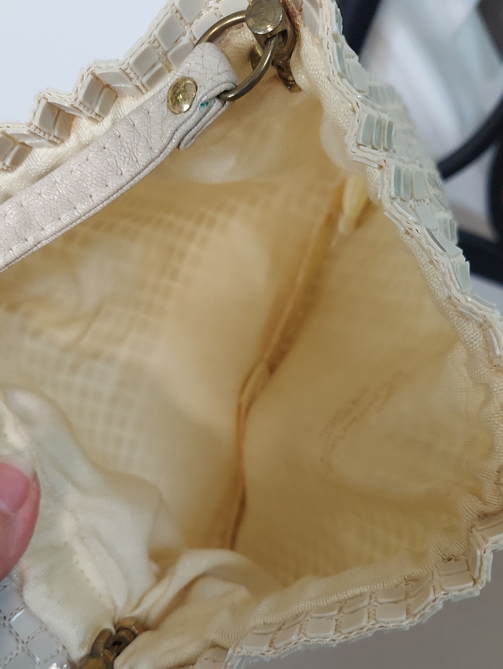 Lumured Mesh Evening Bag, Beige, Shoulder Strap, Vintage - Picture 3 of 6